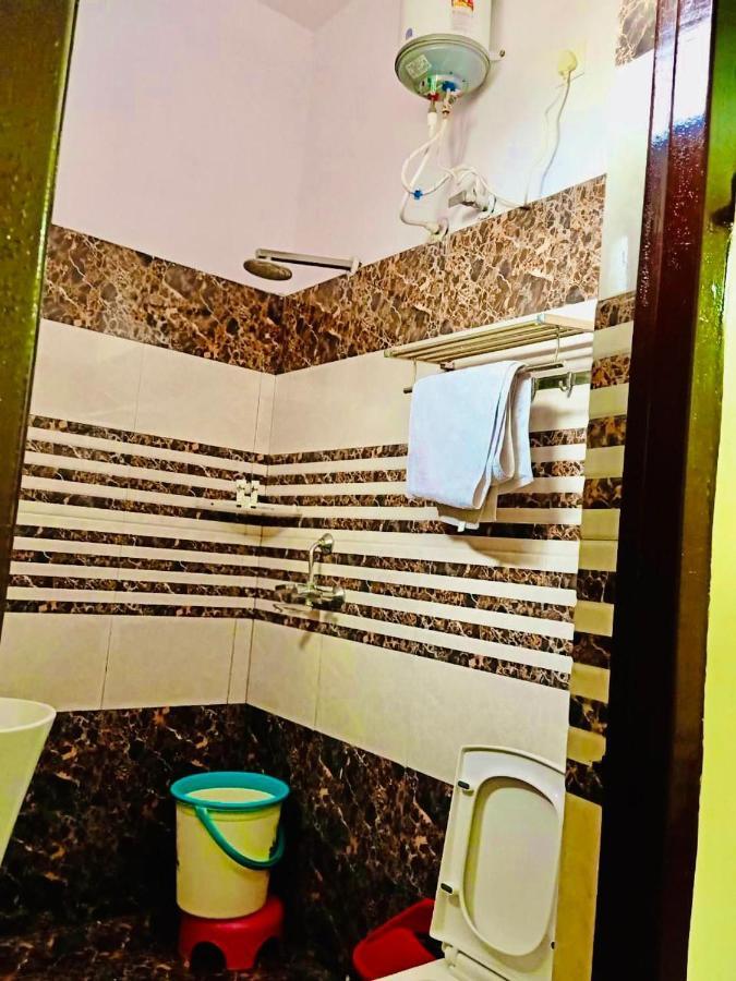Shivjot Hotel Kharar ภายนอก รูปภาพ