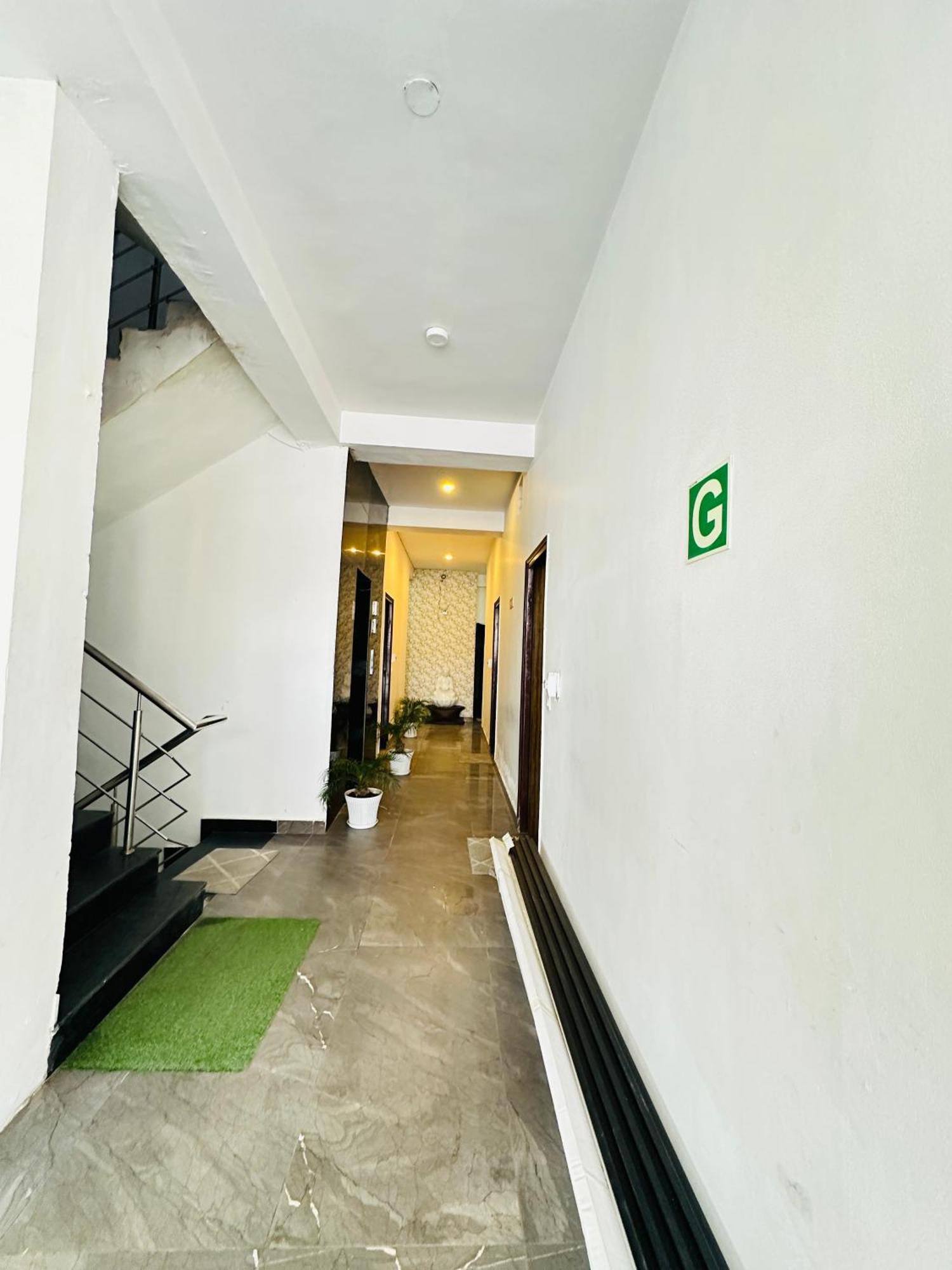 Shivjot Hotel Kharar ภายนอก รูปภาพ