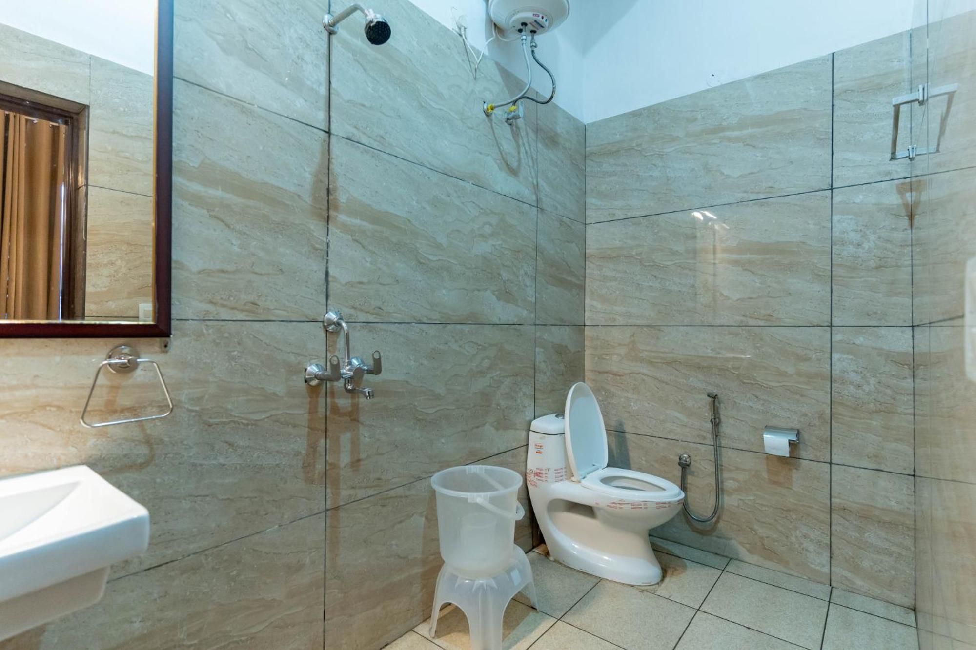 Shivjot Hotel Kharar ภายนอก รูปภาพ